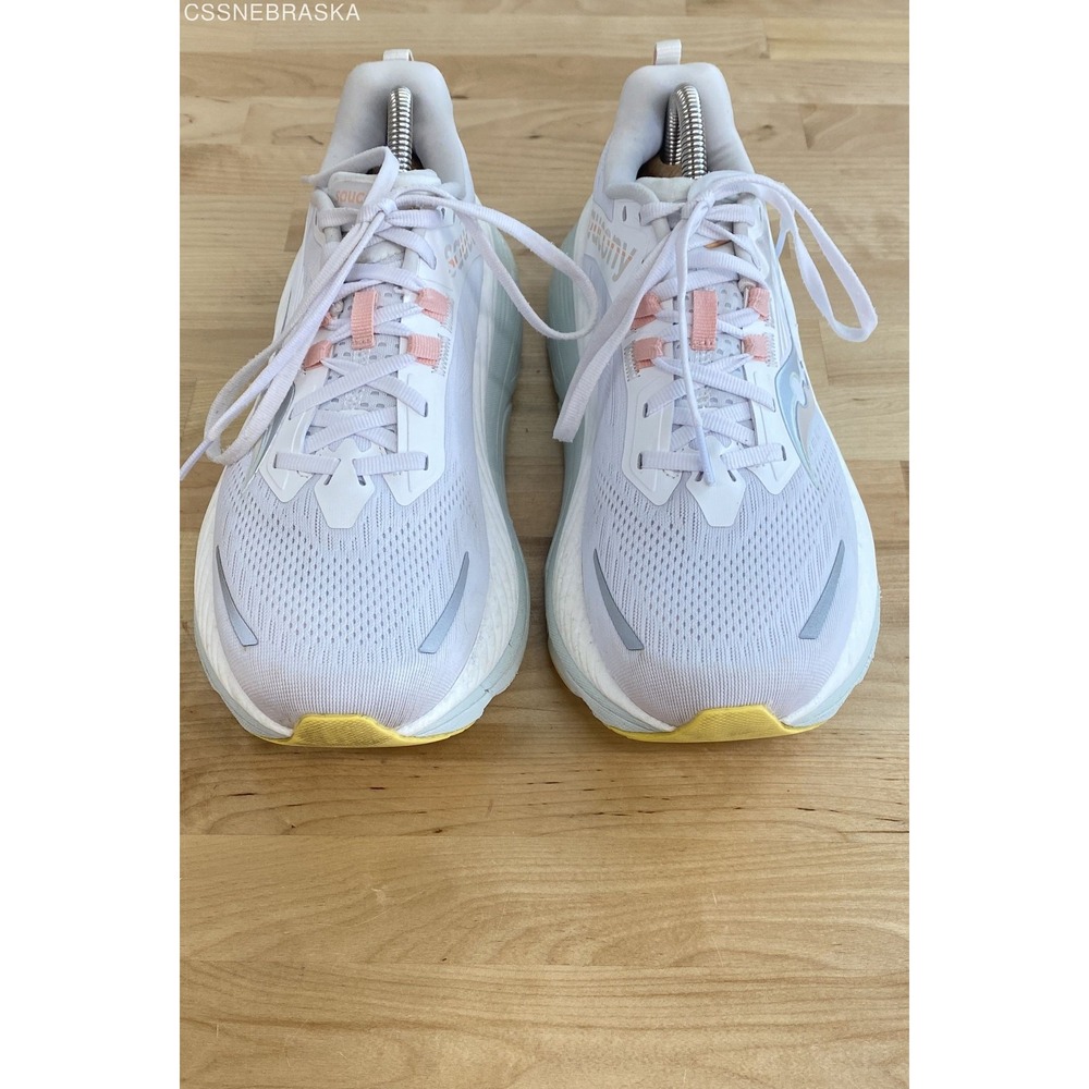 Saucony Off White‎ S10933-246 Shoes Womens Runing Sneaker - Size 10